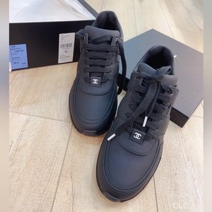 Chanel leather Sneaker Size38.5 NEW